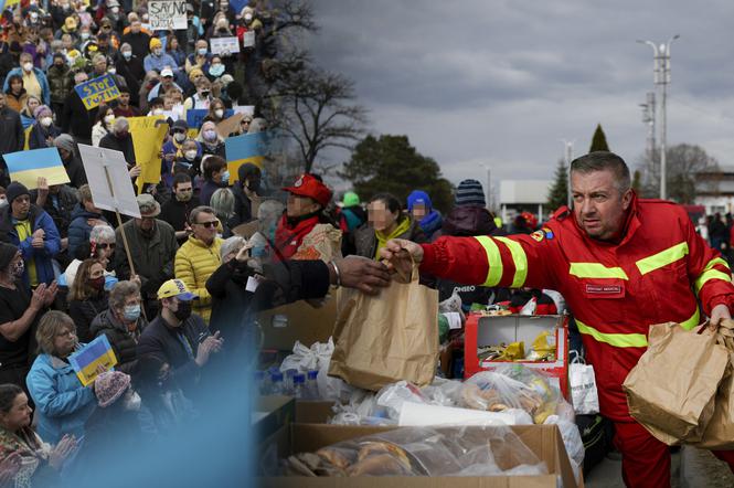 Te kraje wspierają Ukrainę w wojnie z Rosją. I kto jakiej pomocy udzielił?