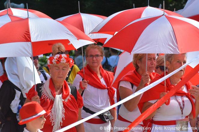 II szczyt pielgrzymkowy na Jasną Górę. Więcej pątników niż w zeszłym roku