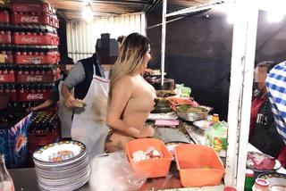 Gwiazda porno w barze