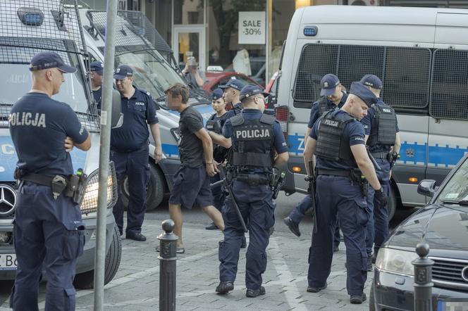 Zatrzymanie nożownika w Warszawie