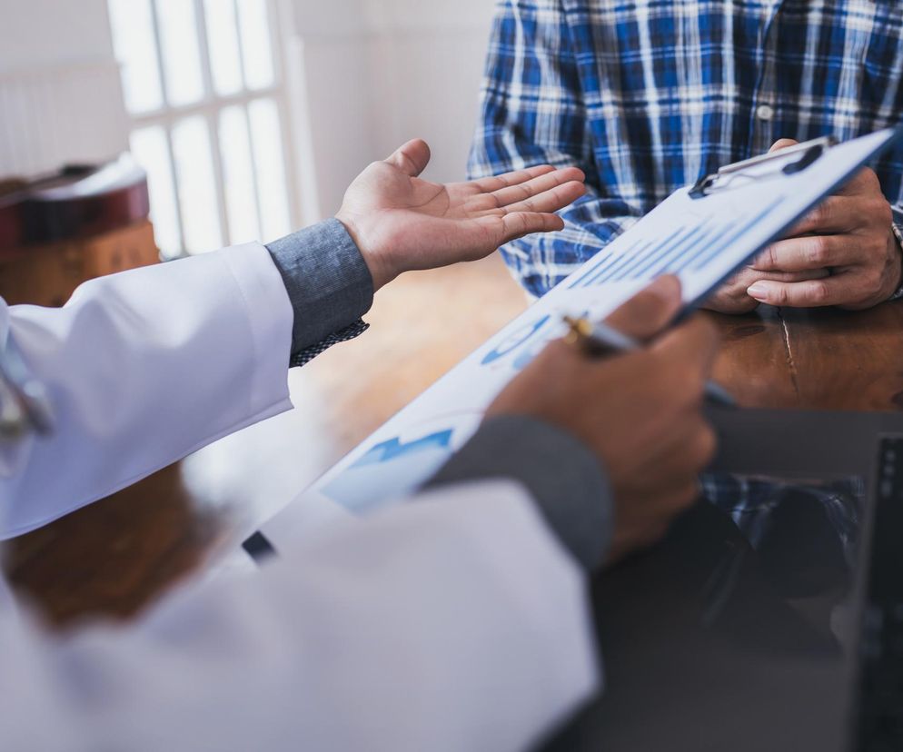 Nie wstydź się, tylko działaj. 3 dolegliwości, o których niechętnie mówimy, a warto, bo jest metoda