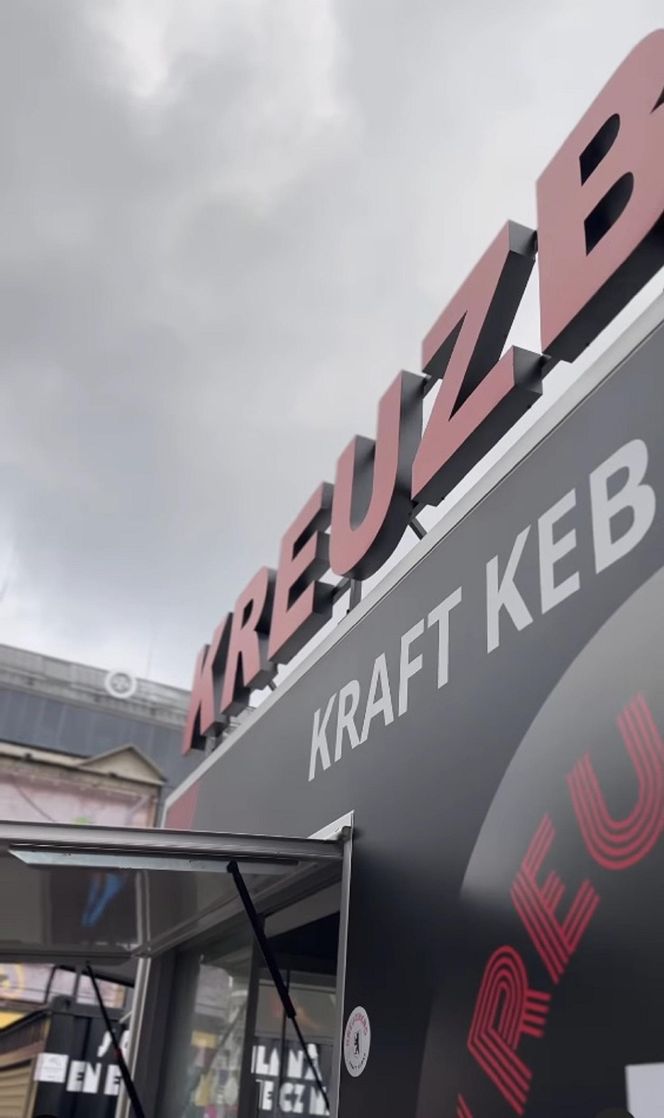 W Katowicach kupimy już Kebab od Filipa Chajzera. Otwarto nowy punkt gastronomiczny