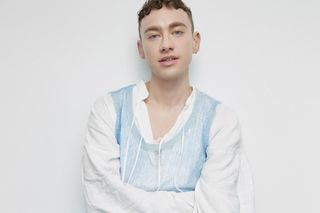 Olly Alexander wydał spektakularny teledysk przed koncertem w Polsce. Oto klip do singla Polari