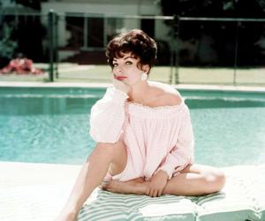 Joan Collins kończy 90 lat! Serialowa Alexis z Dynastii wciąż zachwyca urodą