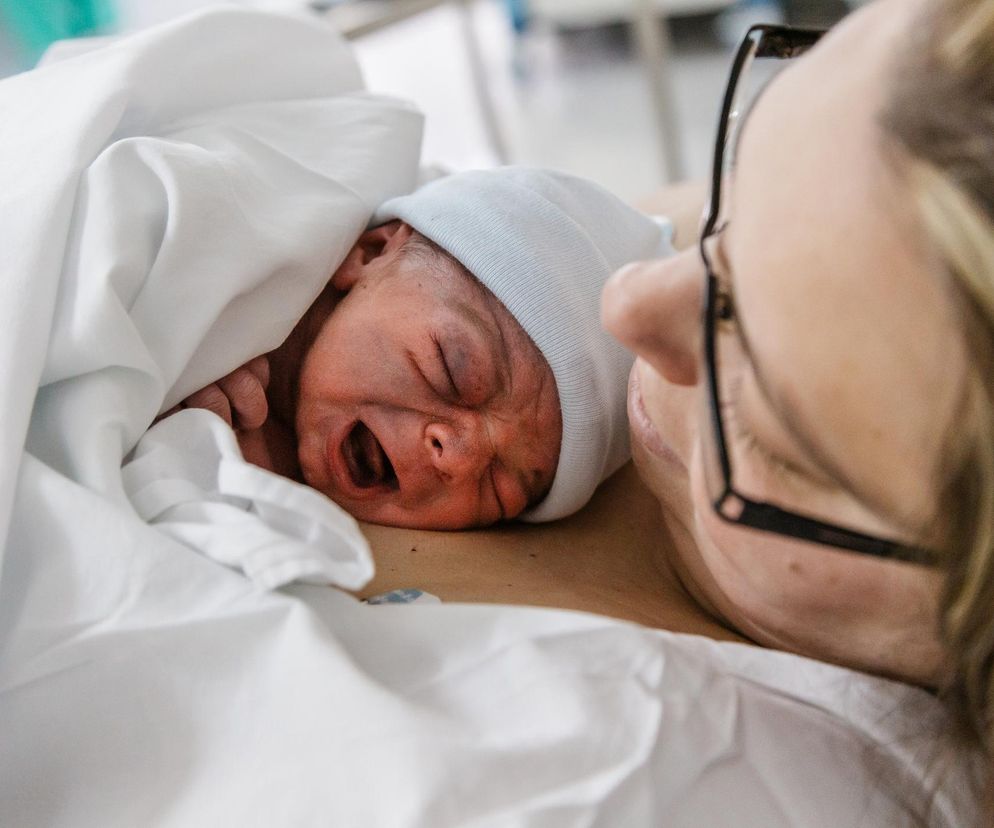 Kangurowanie wcześniaka. Dlaczego regularność jest ważniejsza niż długość sesji?