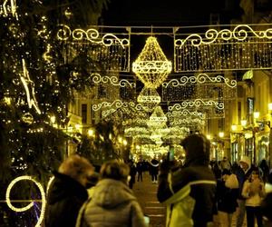 Świąteczna atmosfera w Toruniu. Rozbłysła bożonarodzeniowa iluminacja!