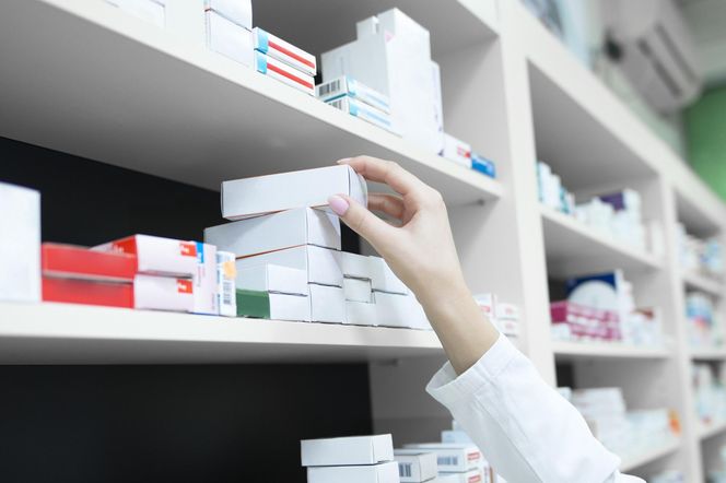 Seniorze! Od lipca więcej leków z refundacją. Zobacz, co się zmieni