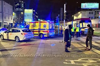 Wjechał skuterem w tramwaj! Poważny wypadek dostawcy jedzenia 