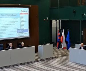 Będzie drożej - radni przegłosowali podwyżki za bilety i parkowanie