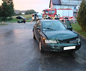 Siemiechów. Ojciec wiózł 14-letnią córkę na motocyklu. Oboje trafili do szpitala