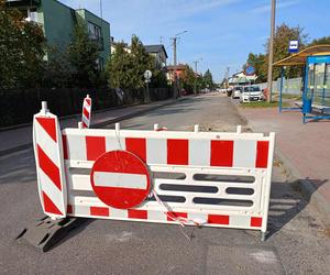 Roboty na ulicy Kraszewskiego obejmują budowę dwóch wyniesionych przejść dla pieszych i wyrównanie nawierzchni