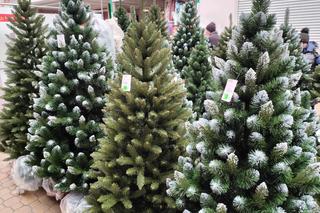 Magia świąt na łódzkich targowiskach. Zobacz, jakie ozdoby można tam kupić [ZDJĘCIA]