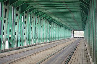 Most Gdański zagrożony pożarem? Torowisko jest wciąż wyłożone drewnem [ROZMOWA]
