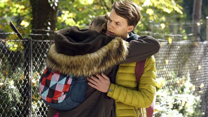 Barwy szczęścia odc. 2029. Zuzia (Anna Adamus), Filip Lisicki (Kuba Dyniewicz)