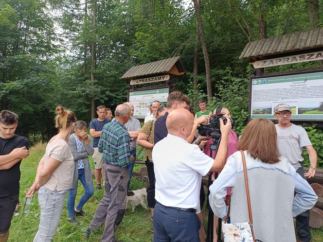 Protestują przeciwko platformy wieży widokowej 