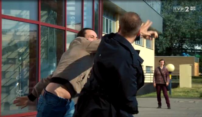 M jak miłość, odc. 1459: Andrzej (Krystian Wieczorek), Kacper (Wojciech Wachuda) 