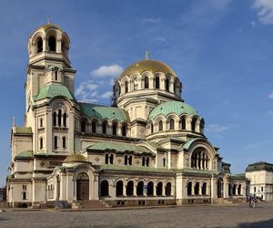 Złote kopuły i majestatyczne góry niecałe dwie godziny od Krakowa. Wystartowały loty na świetny city break 