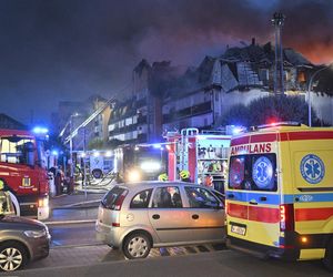 Aktor znany z „Korony Królów” ucierpiał w pożarze bloku w Ząbkach. „Nie wiemy co będzie dalej”