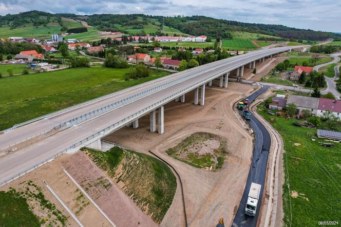 Budowa drogi S3 z Wrocławia do Czech. Na jakim etapie są prace? Kiedy otwarcie? 