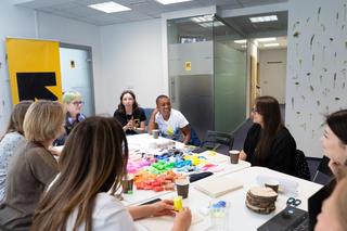 Gwiazda „Bridgertonów” w Gdyni