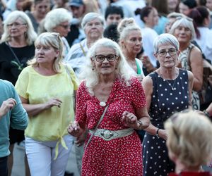 Potańcówka w Katowicach na Rynku Roztańczony Wyspiański