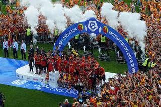 Feta w Białymstoku po mistrzostwie Polski. Tak bawili się kibice Jagiellonii Białystok