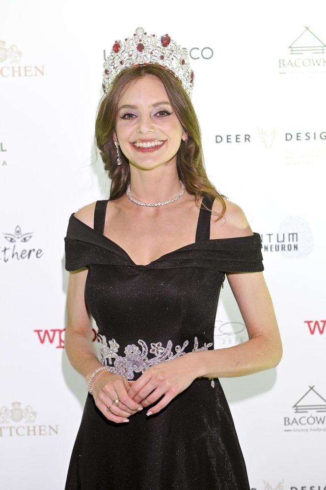 Kasandra Zawal odda koronę Miss Polski! Tak najpiękniejsza Polka zmieniła się przez ostatni rok