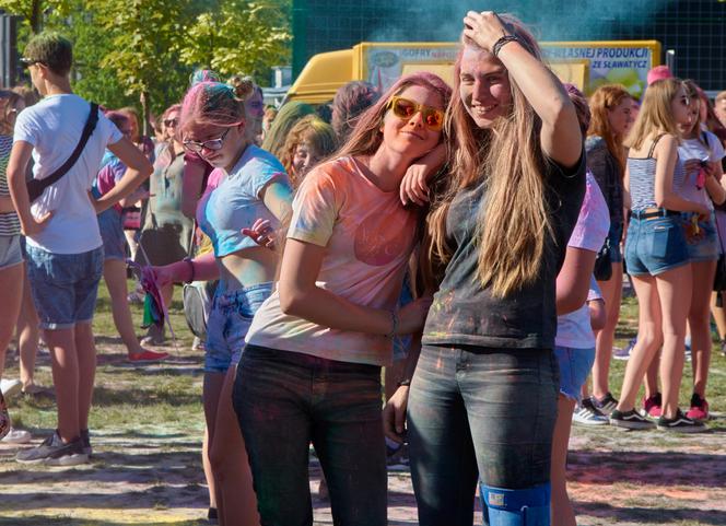 Lublin: Festiwal Kolorów 2018. Kolory Holi wystrzeliły w powietrze!