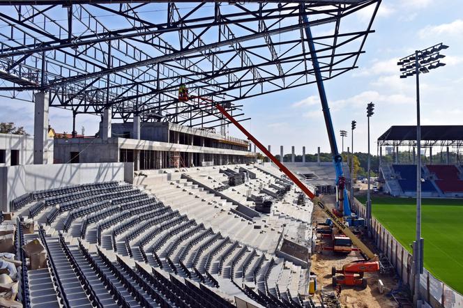 Jak wyglądają prace na budowie Stadionu MIejskiego po wakacjach?