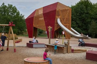 Place zabaw Wrocław - Park Mamuta