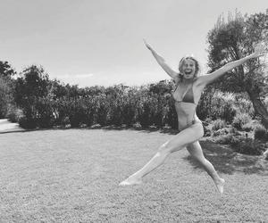 Gwyneth Paltrow i jej 18-letnia córka pokazały się w bikini! 50-latka lepsza?!