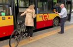  Awantura o przewóz roweru w autobusie w Warszawie. Kierowca nie wpuścił rowerzystki w ulewę. „Jest pani młoda, ma pani siłę, żeby jechać na rowerze”
