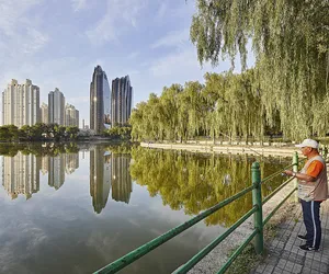 Zespół biurowo-mieszkaniowy Chaoyang Park Plaza w Pekinie