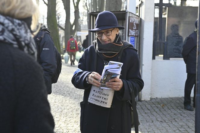 Gwiazdy kwestują na Powązkach