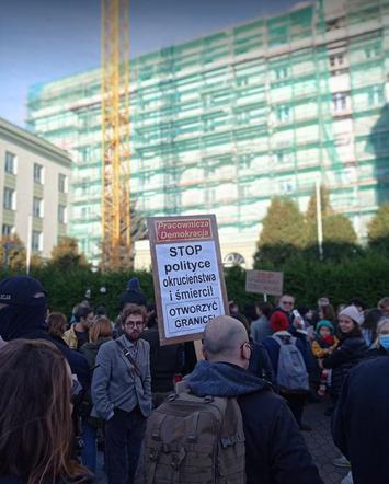 Warszawa: Trwa protest w obronie uchodźców