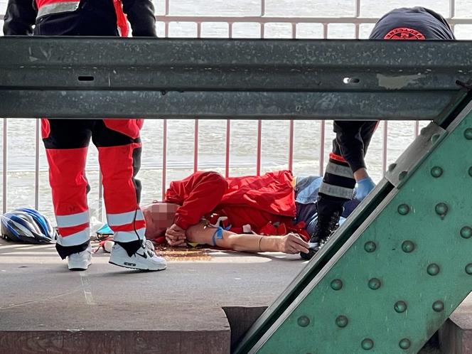 60-latek roztrzaskał się na moście Gdańskim