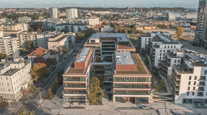 GDYNIA WATERFRONT II — zespół dwóch budynków mieszkalno-usługowych