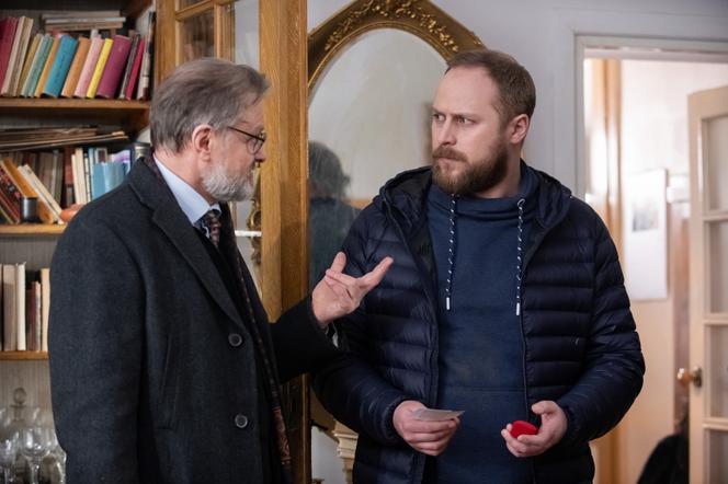 Na Wspólnej odc. 3089 po wakacjach 2020. Paweł (Grzegorz Kwiecień), Gustaw (Jan Monczka)