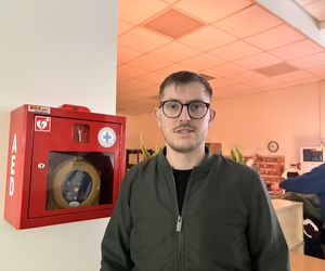 Czy wiemy jak użyć AED?