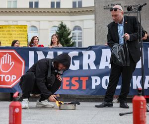 W Warszawie odbył się antyimigrancki marsz i kontrmanifestacja. Pojawiło się kilka tysięcy osób