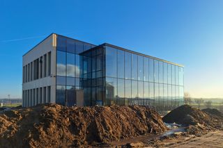 Biurowiec z CLT w Wielu pod Kościerzyną skończony