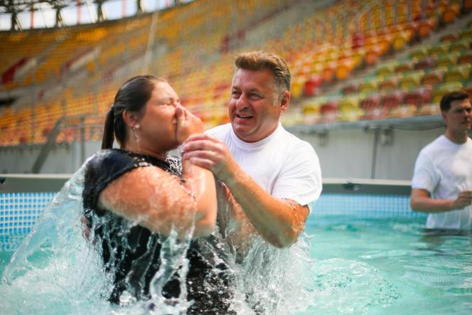 Kongres Świadków Jehowy 2024 na Stadionie Miejskim w Białymstoku