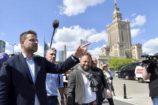 Spacer z Trzaskowskim po centrum Warszawy, Rewolucja na rondzie Dmowskiego się dokonała