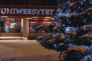 Uniwersytet Śląski nagrał kolędę na święta Bożego Narodzenia. Posłuchajcie Idzie wilija