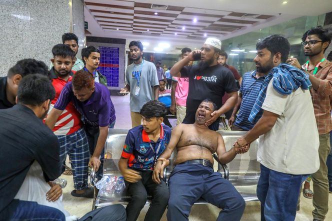 Samolot spadł na szkołę! Dziesiątki zabitych, 170 rannych