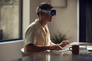 Apple Vision Pro. Futurystyczne i lekkie gogle VR od Apple są niewygodne?