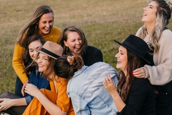 Fala oszustw przed majówką! Uważaj planując urlop