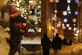 Magiczny Lublin wieczorową porą. W mieście świąteczne ozdoby i hałdy śniegu. Zobacz!