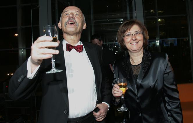 Nauczycielki, gosposie lub pan w gronostajach