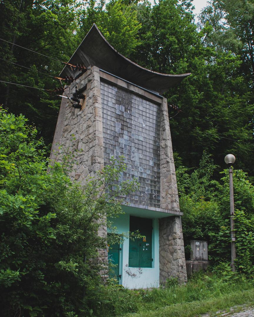 Modernizm w Ustroniu - co zwiedzić? Zdjęcia socmodernistycznych budynków